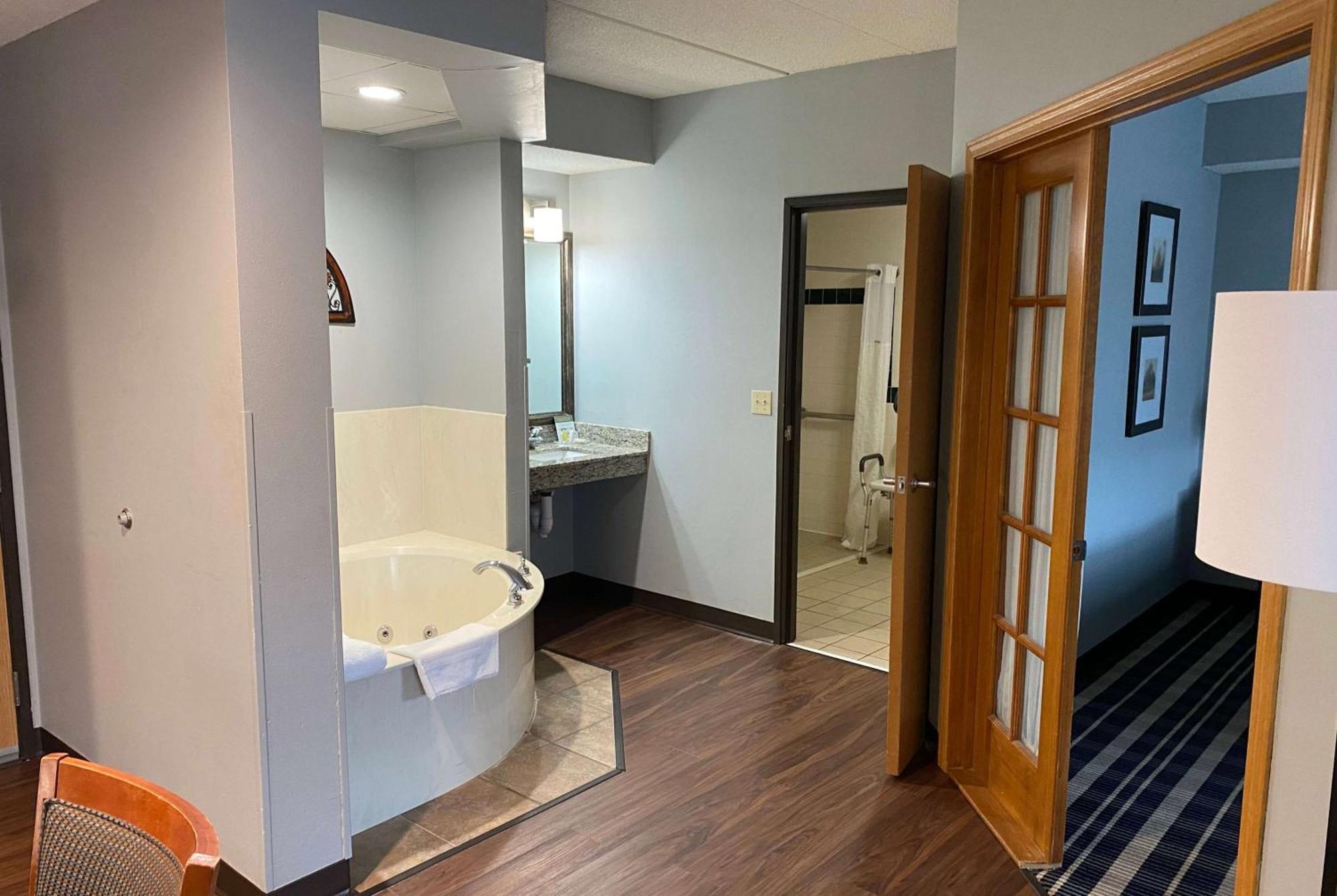 Americinn By Wyndham Chanhassen Dış mekan fotoğraf