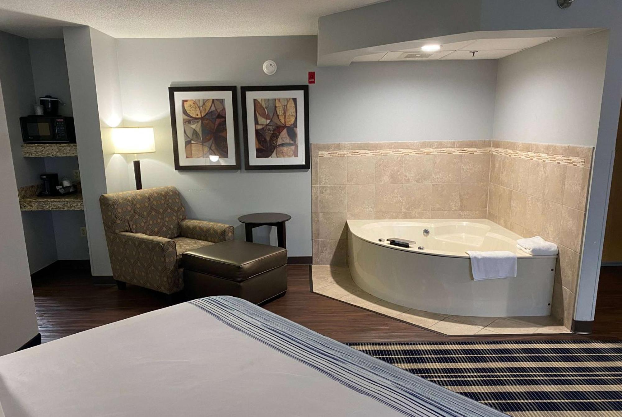 Americinn By Wyndham Chanhassen Dış mekan fotoğraf