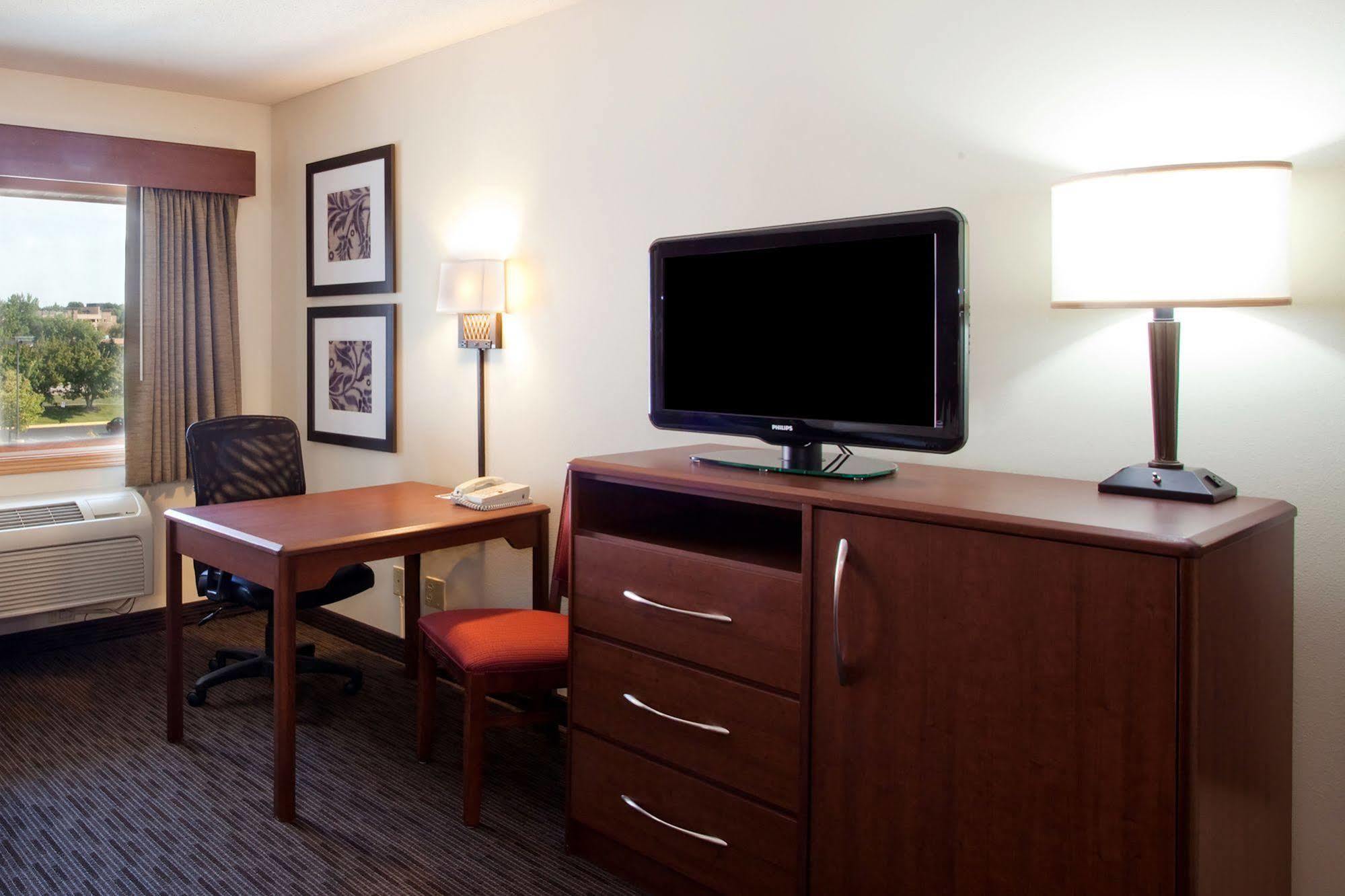 Americinn By Wyndham Chanhassen Dış mekan fotoğraf